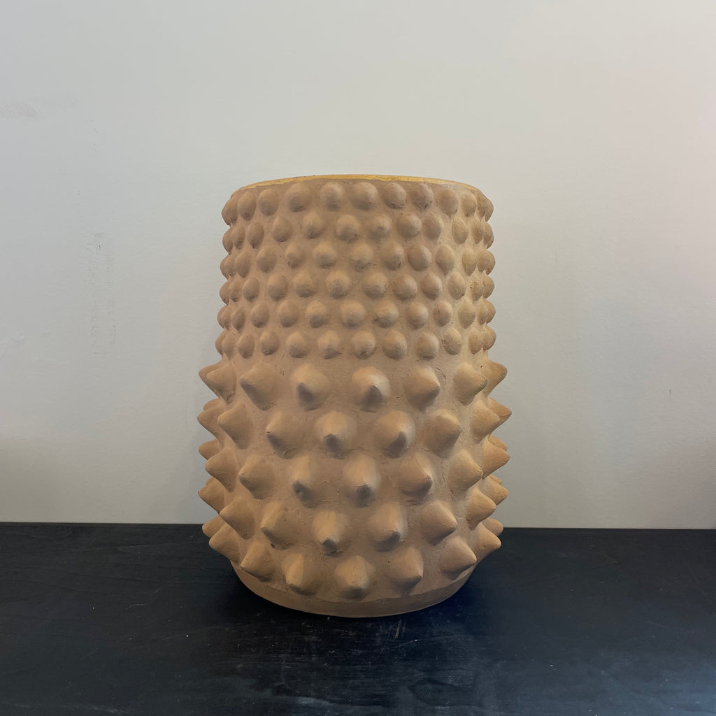 Large Spike Pot