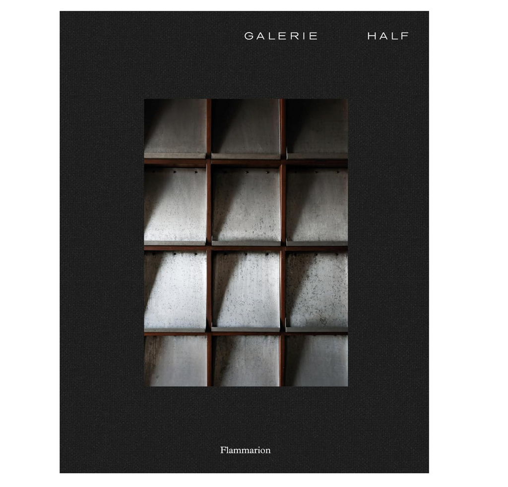 Galerie Half: Selected Works / Spaces